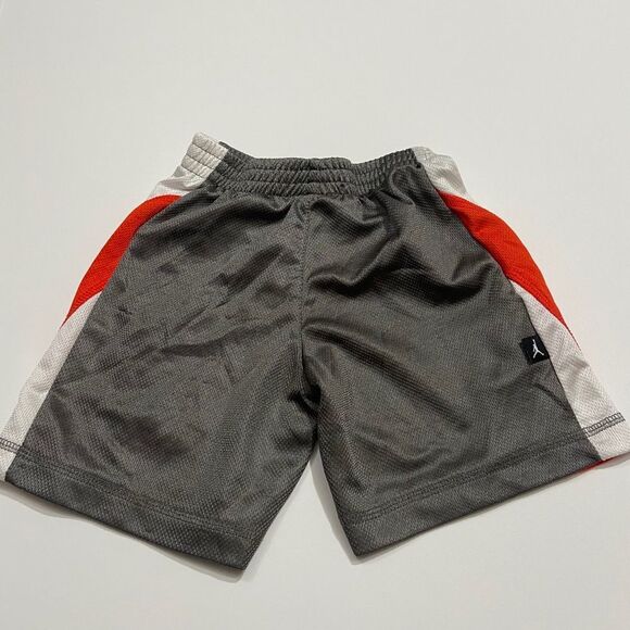 Jordan Grey Activewear Basketball Style Shorts - Picture 2 of 3